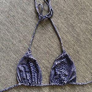 Acacia Swimwear Humuhumu top in Samba (purple snake) size L